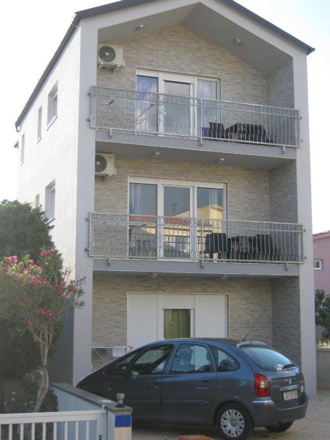 Apartmani Rebecca 维尔 外观 照片