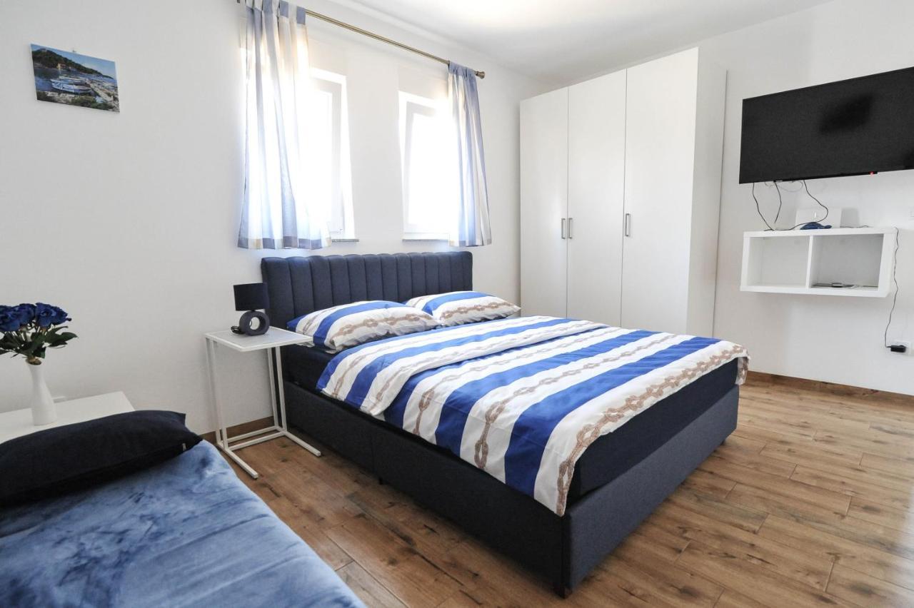 Apartmani Rebecca 维尔 外观 照片