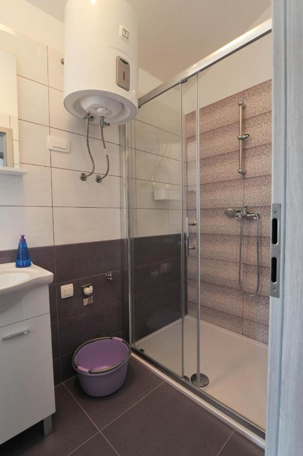 Apartmani Rebecca 维尔 外观 照片