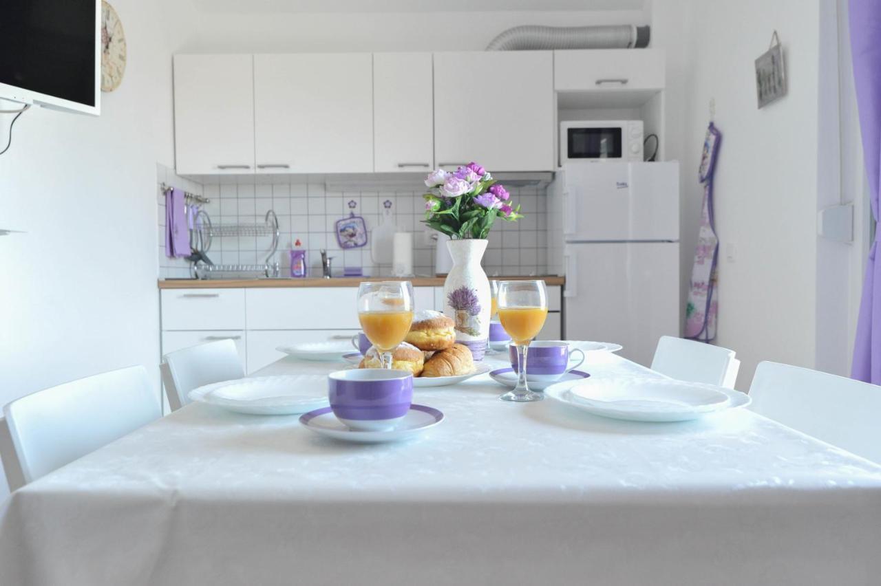 Apartmani Rebecca 维尔 外观 照片